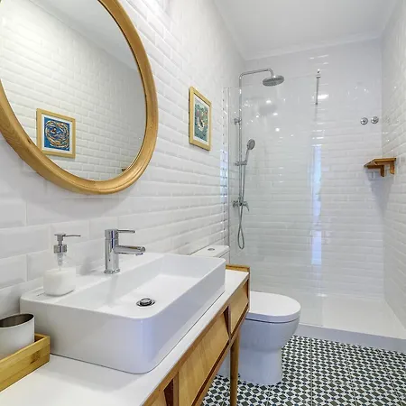 Whome | Campo De Ourique Premium Lisbona